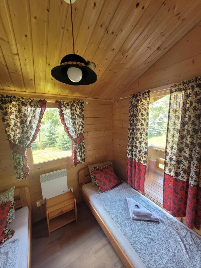 Camping Family Bronowice  Exteriör bild